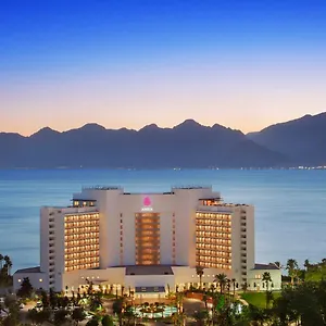 Akra Antalya ***** Antália
