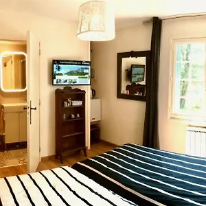 Maison d'hôtes Le Grand Bois Le Poët-Célard
