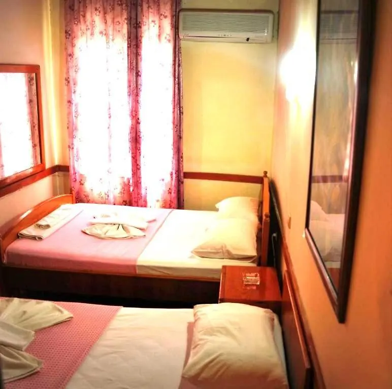 Kont Pension Antalya 2*,